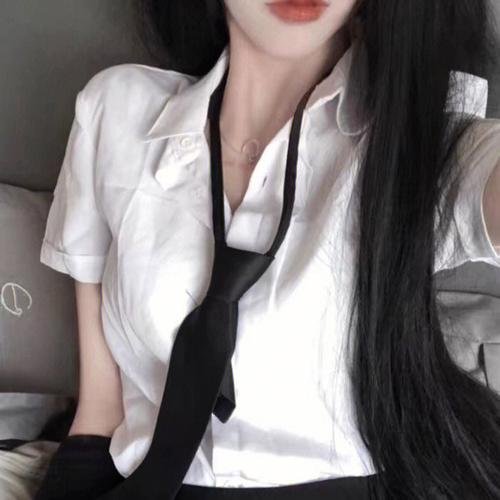 她嫁了个警察